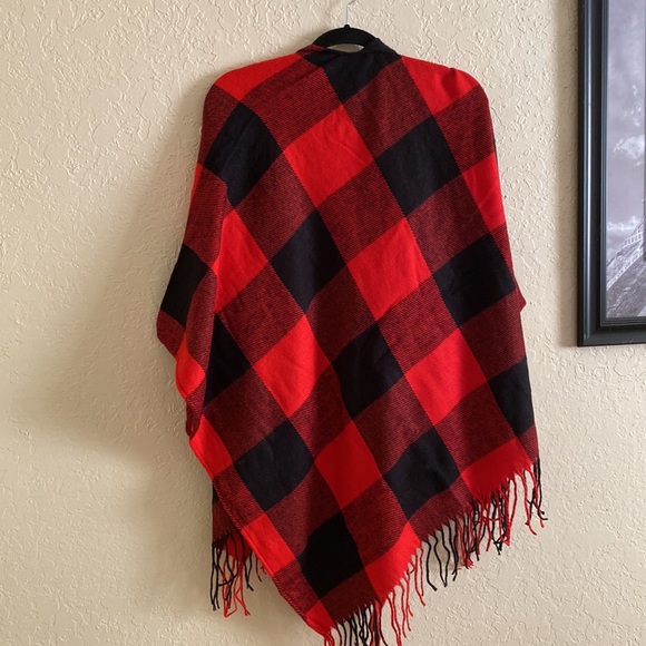 Plaid Poncho One size - Picture 4 of 4